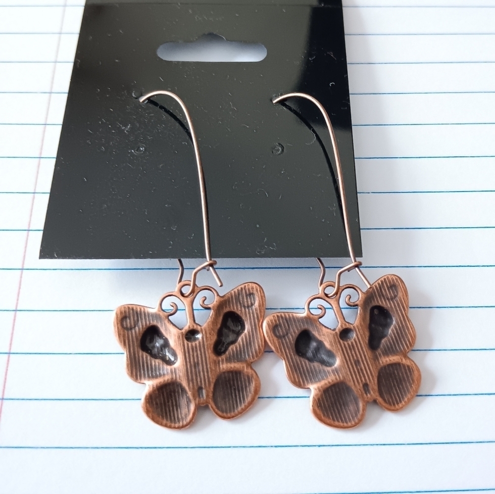 Ferrendo Skull Dangle Earrings - Picture 2 of 2